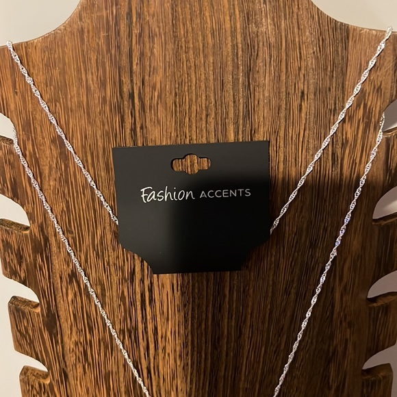 3/$18 Fashion Accents Silver Tassel Necklace Approx. 24” Long - New - Lot 747 - Picture 4 of 5